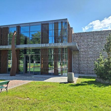 Hotel Osrodek Szkoleniowo-Wypoczynkowy "Lesnik" Stolpmünde Exterior foto